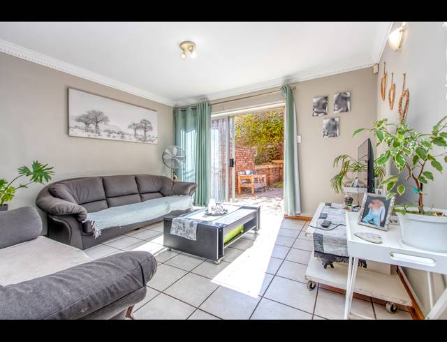 4 BEDROOM DUPLEX RENTED IN ALLEN'S NEK